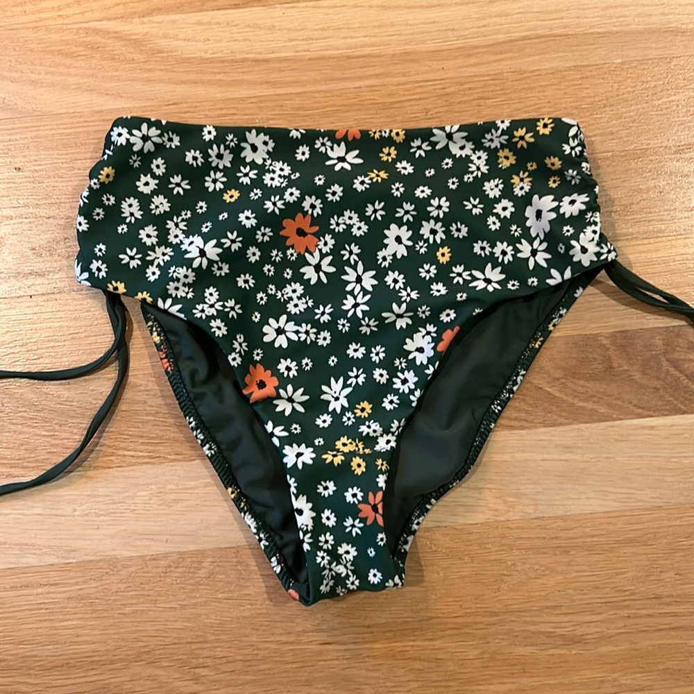 Galamaar rouched bottoms in Eden